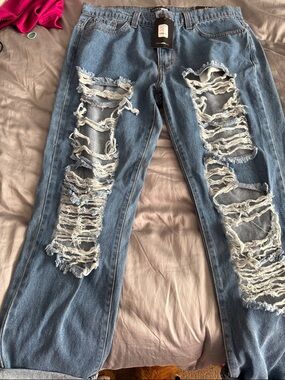 Fashion Nova Medium Blue Wash Boyfriend Jeans